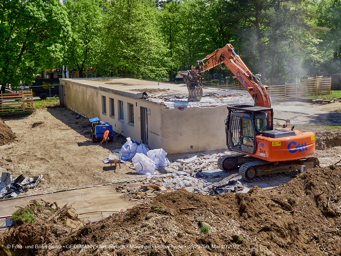 10.05.2022 - Baustelle am Haus für Kinder in Neuperlach